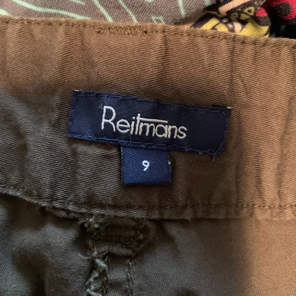 REITMANS green cargo shorts 🪴 - Picture 4 of 4